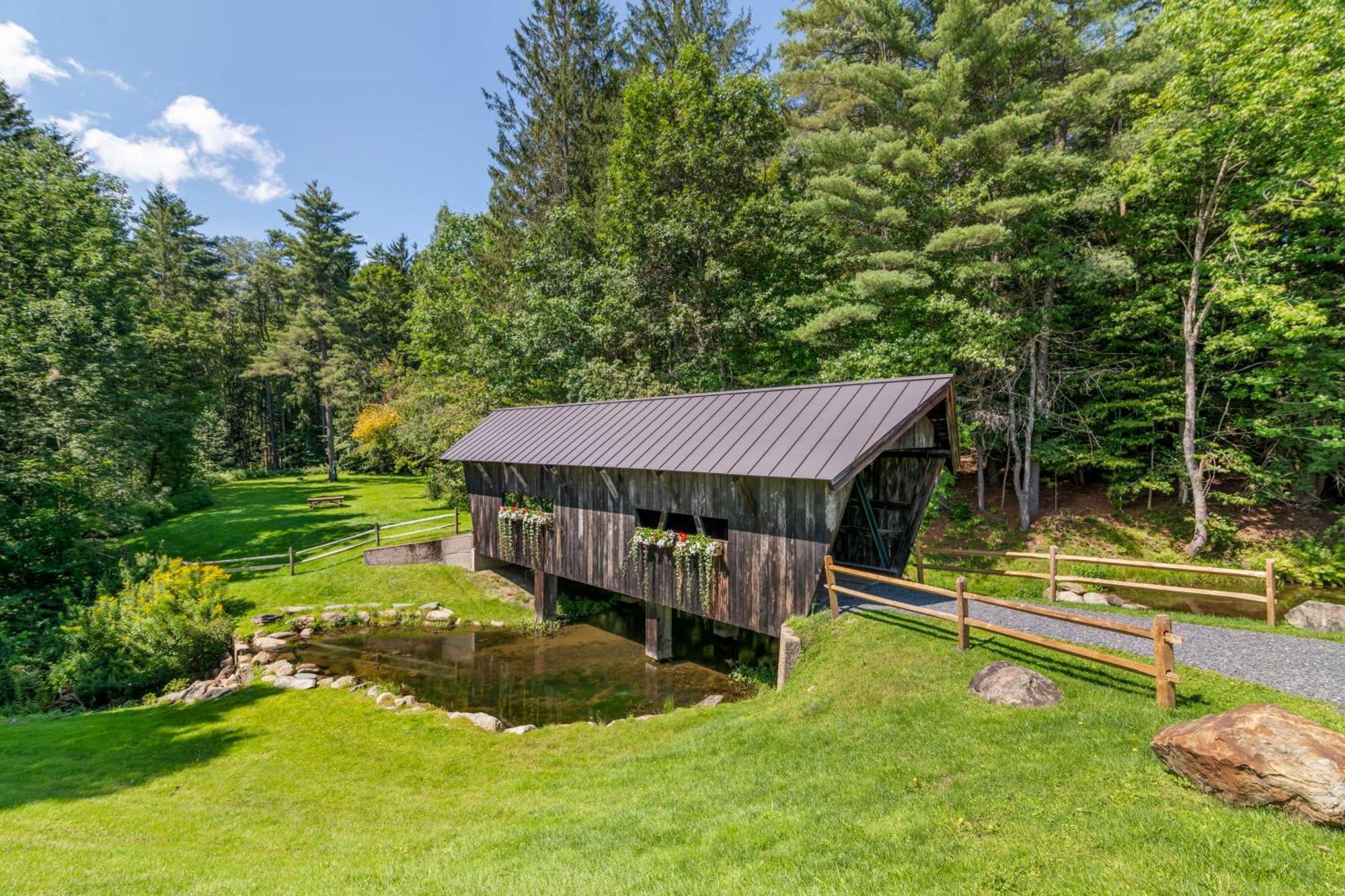 Best Western Plus Waterbury - Stowe Exteriör bild